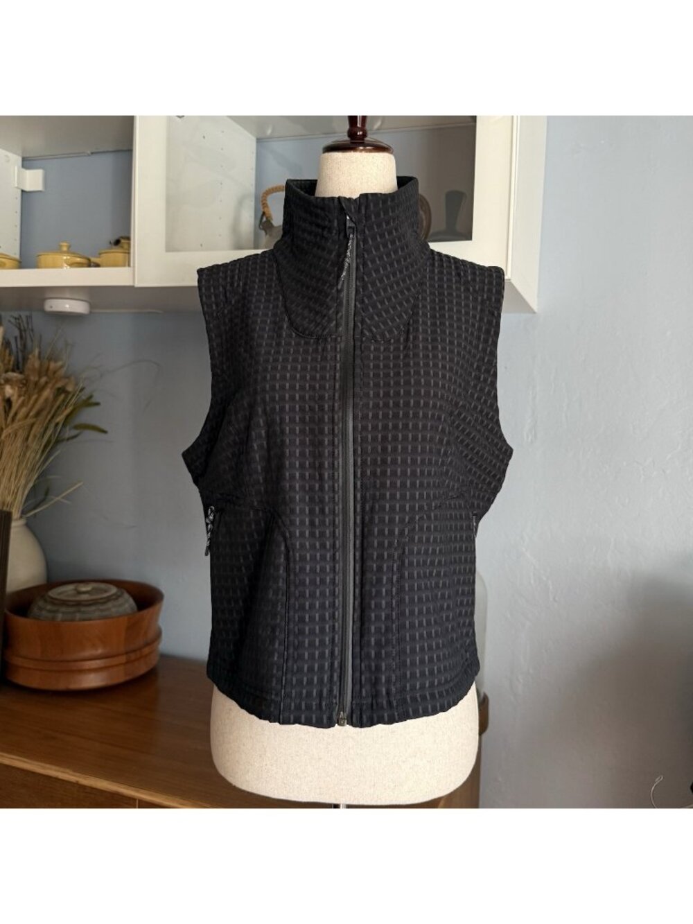 Lululemon Women’s Black Water Repellent Fleece Hiking Vest